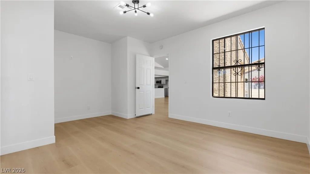 251 Cimarron, Las Vegas, NV 89145