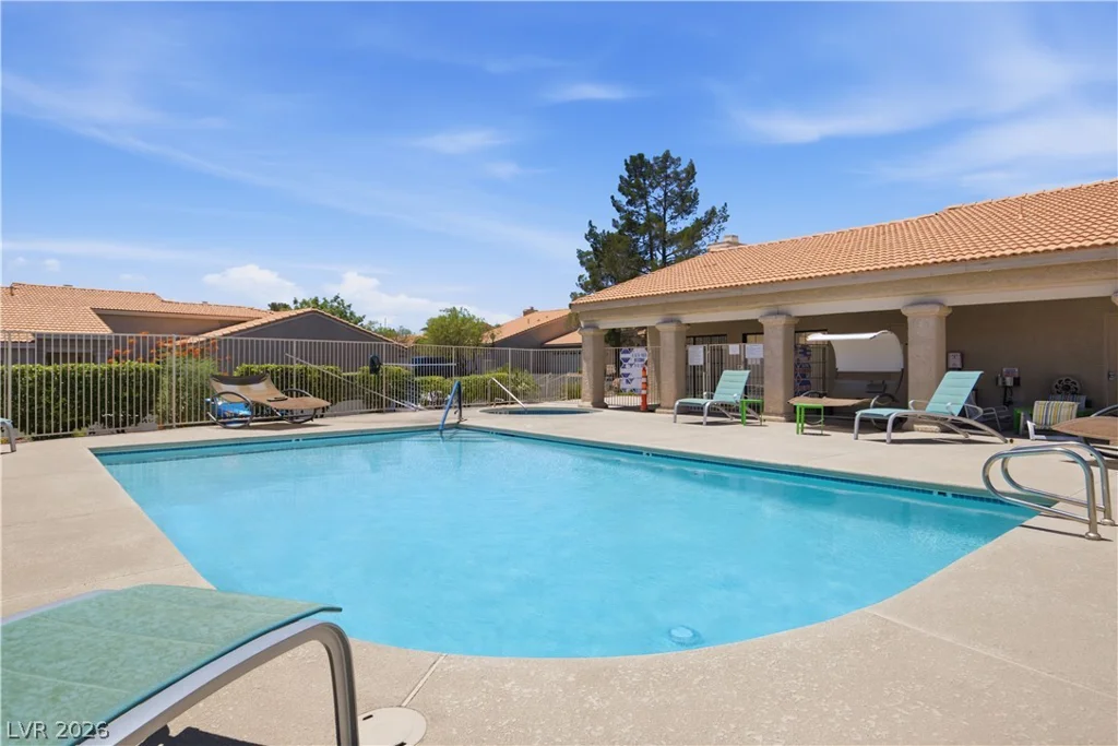 251 Cimarron, Las Vegas, NV 89145