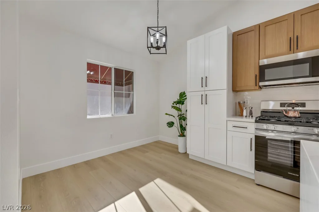 2448 Sunup, Las Vegas, NV 89134