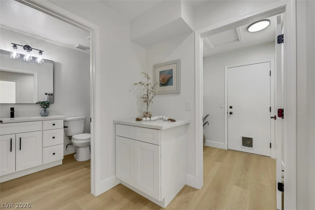 2448 Sunup, Las Vegas, NV 89134