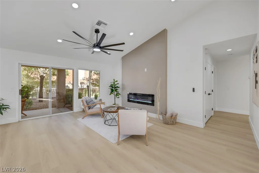 2448 Sunup, Las Vegas, NV 89134