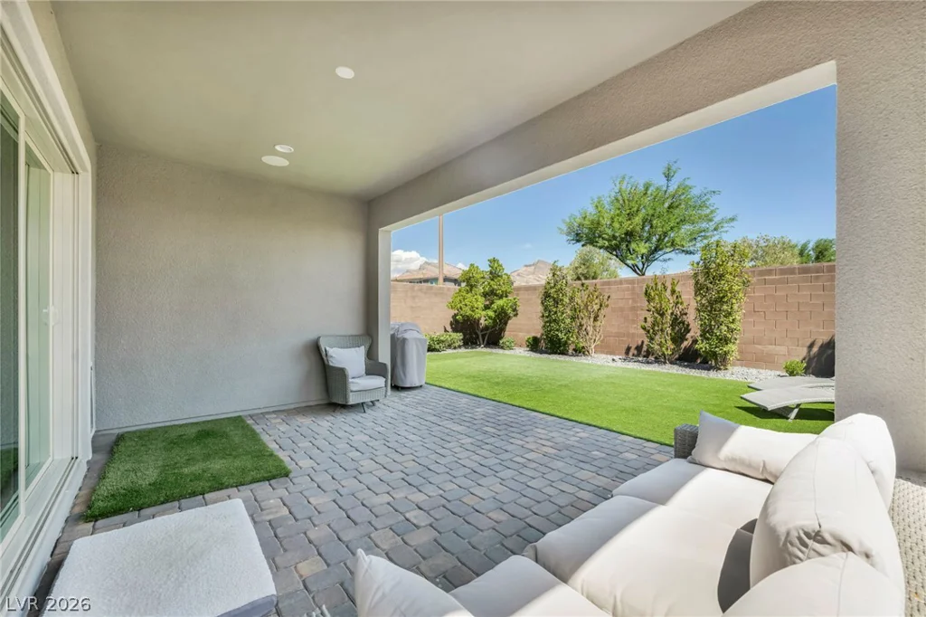 11584 Painted Chasm Way, Las Vegas, NV 89138