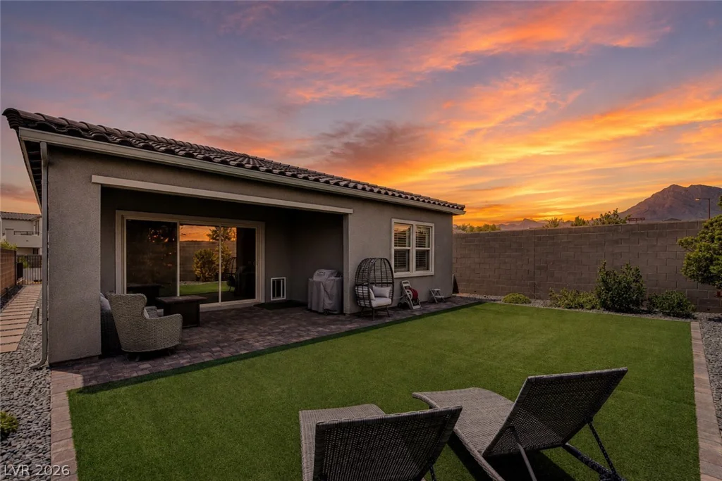 11584 Painted Chasm Way, Las Vegas, NV 89138