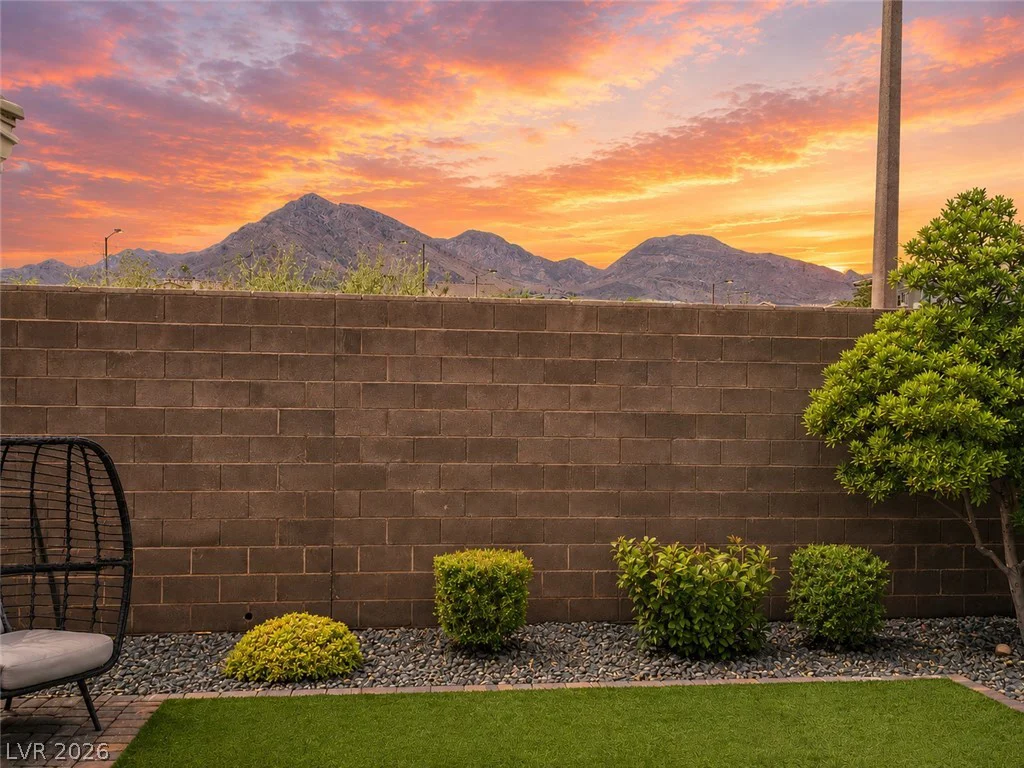 11584 Painted Chasm Way, Las Vegas, NV 89138