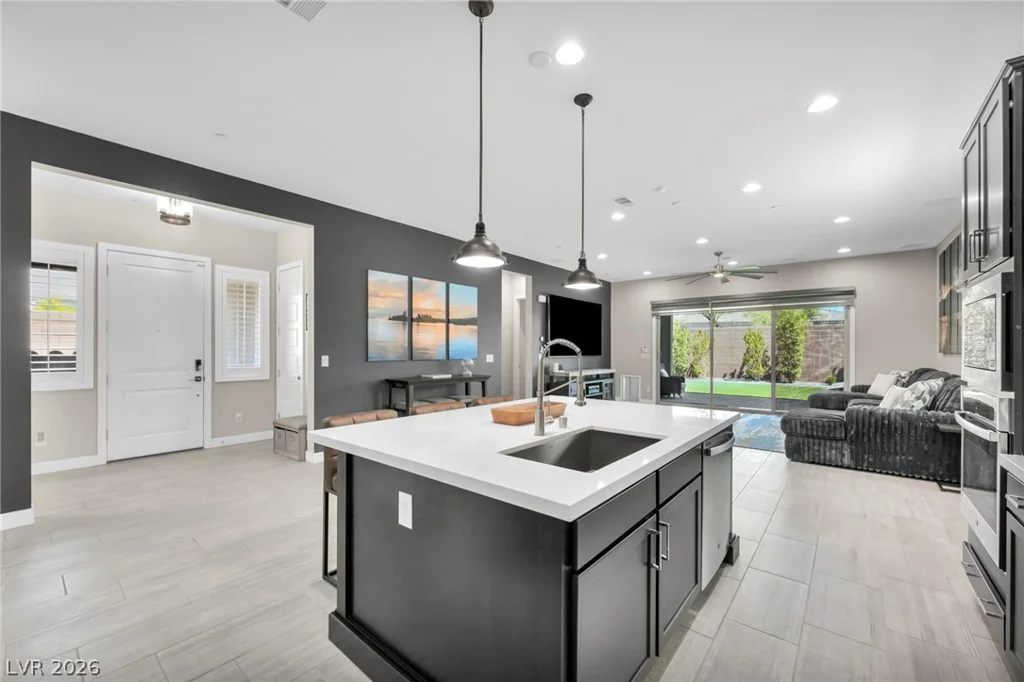 11584 Painted Chasm Way, Las Vegas, NV 89138