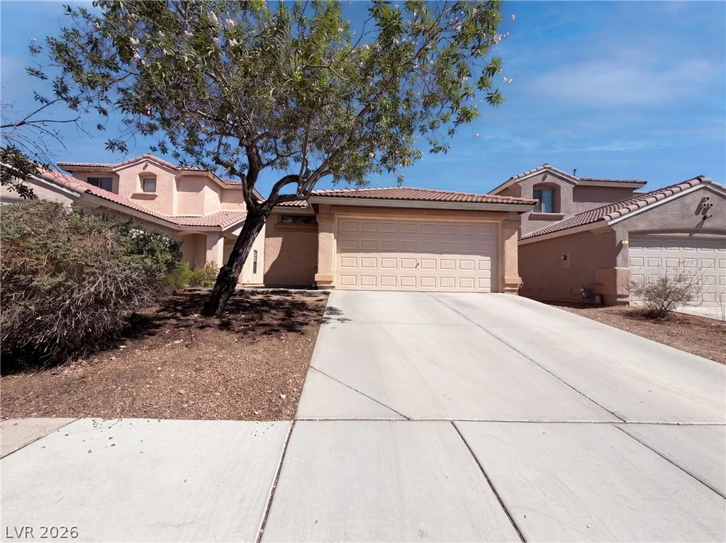 4818 Lone Grove, Las Vegas, NV 89139