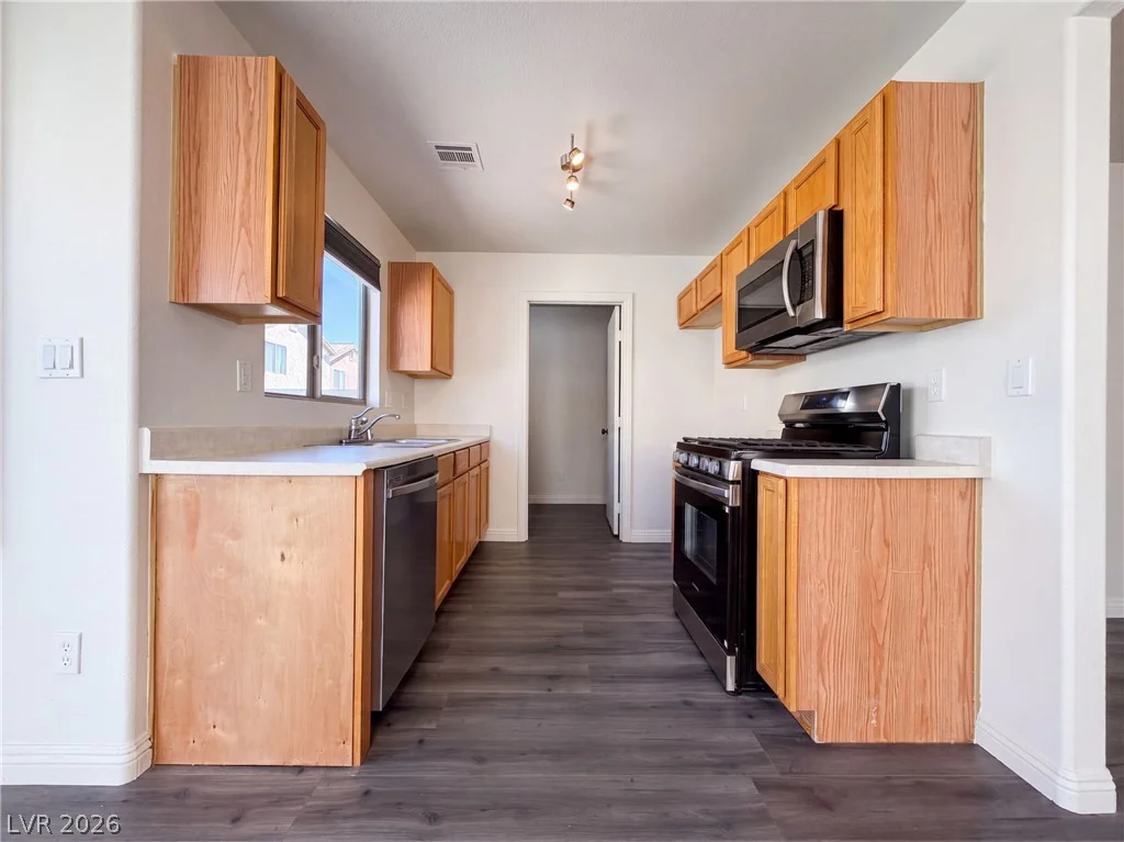 4818 Lone Grove, Las Vegas, NV 89139