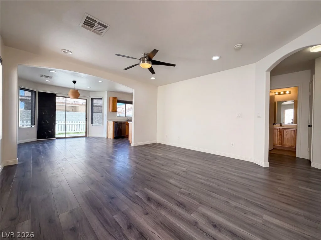 4818 Lone Grove, Las Vegas, NV 89139