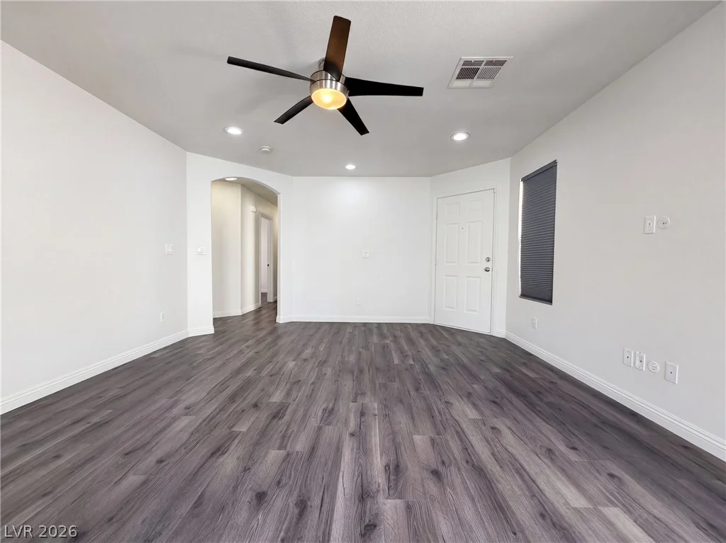 4818 Lone Grove, Las Vegas, NV 89139