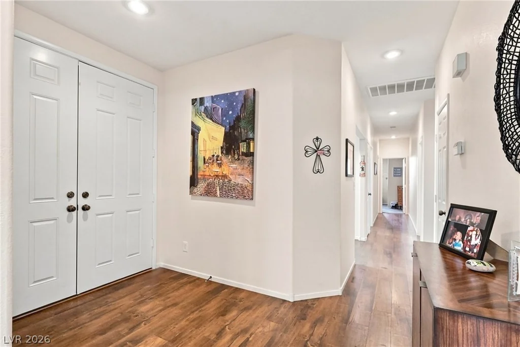 3160 McLennan, North Las Vegas, NV 89081