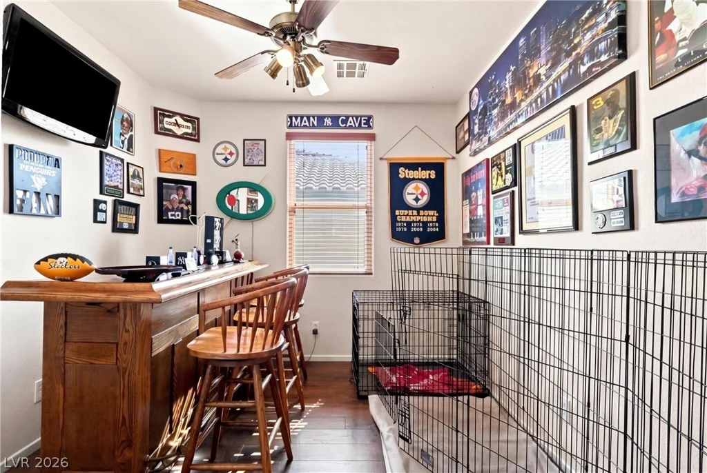 3160 McLennan, North Las Vegas, NV 89081