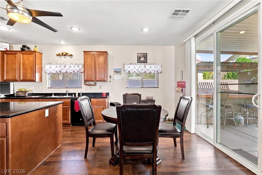 3160 McLennan, North Las Vegas, NV 89081