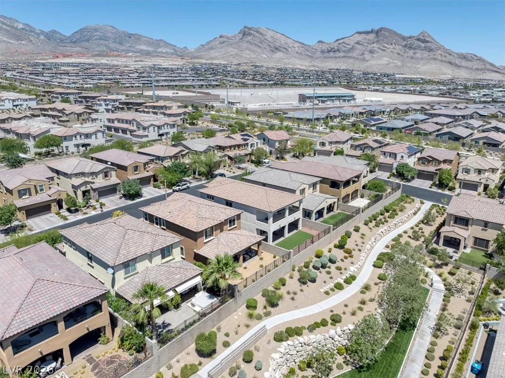 36 Berneri, Las Vegas, NV 89138
