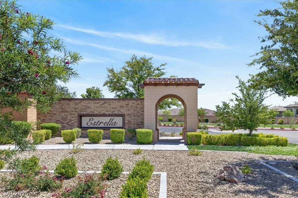 36 Berneri, Las Vegas, NV 89138