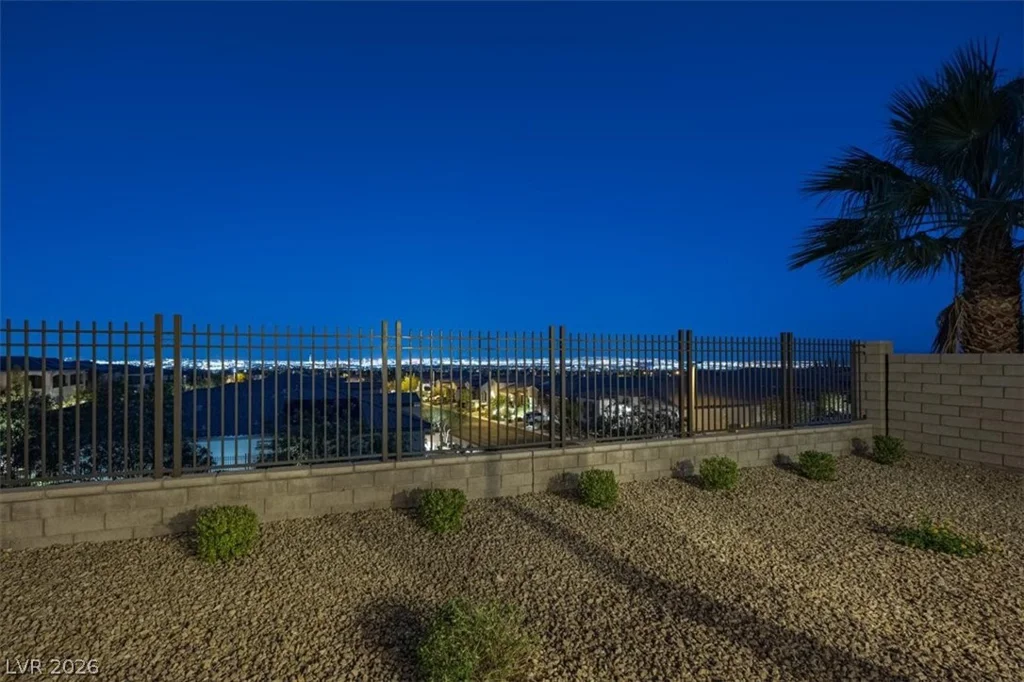 36 Berneri, Las Vegas, NV 89138