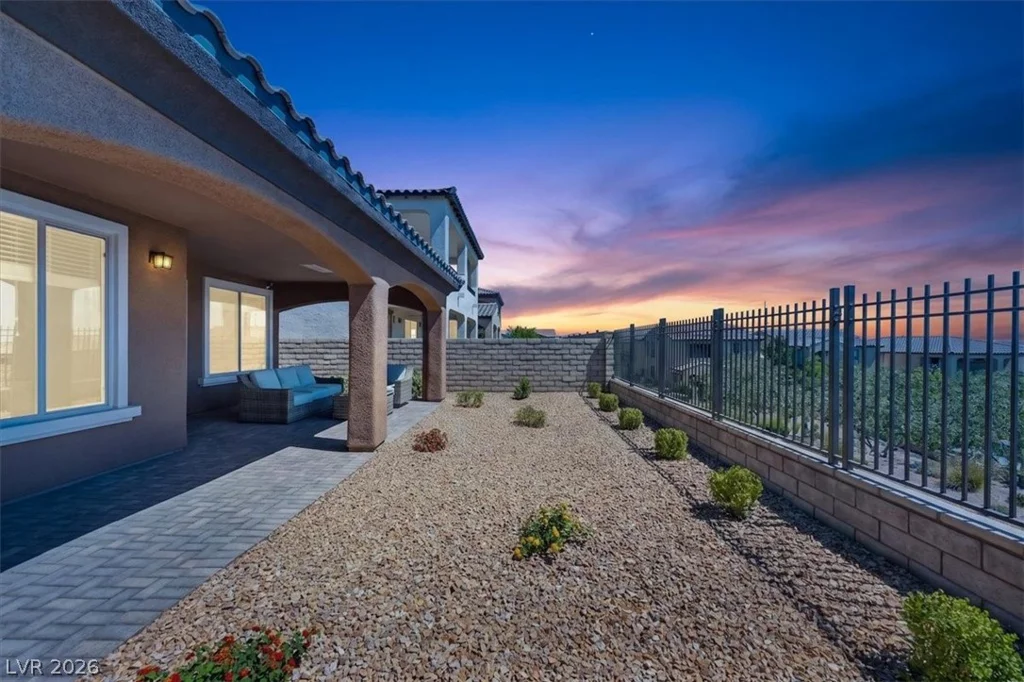 36 Berneri, Las Vegas, NV 89138
