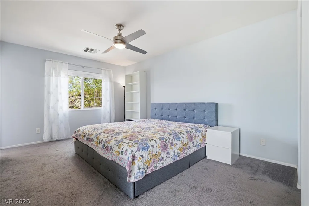 6597 Roundstone Bog, Las Vegas, NV 89139
