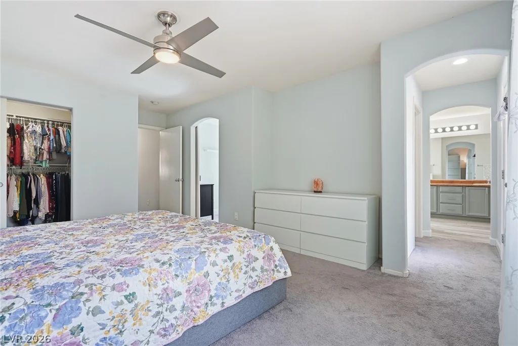 6597 Roundstone Bog, Las Vegas, NV 89139