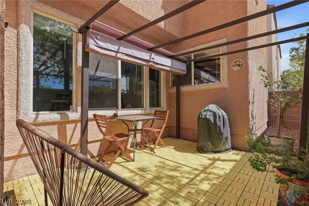 6597 Roundstone Bog, Las Vegas, NV 89139
