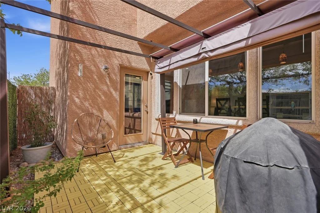 6597 Roundstone Bog, Las Vegas, NV 89139