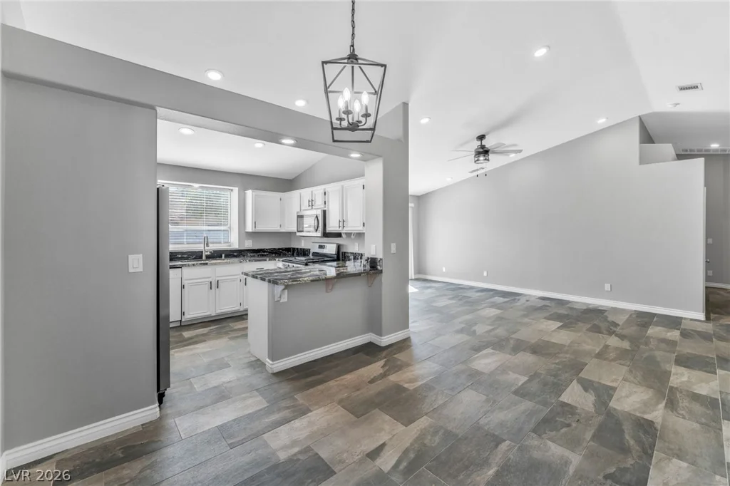 5308 Dana Springs, Las Vegas, NV 89130