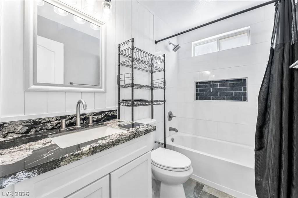 5308 Dana Springs, Las Vegas, NV 89130