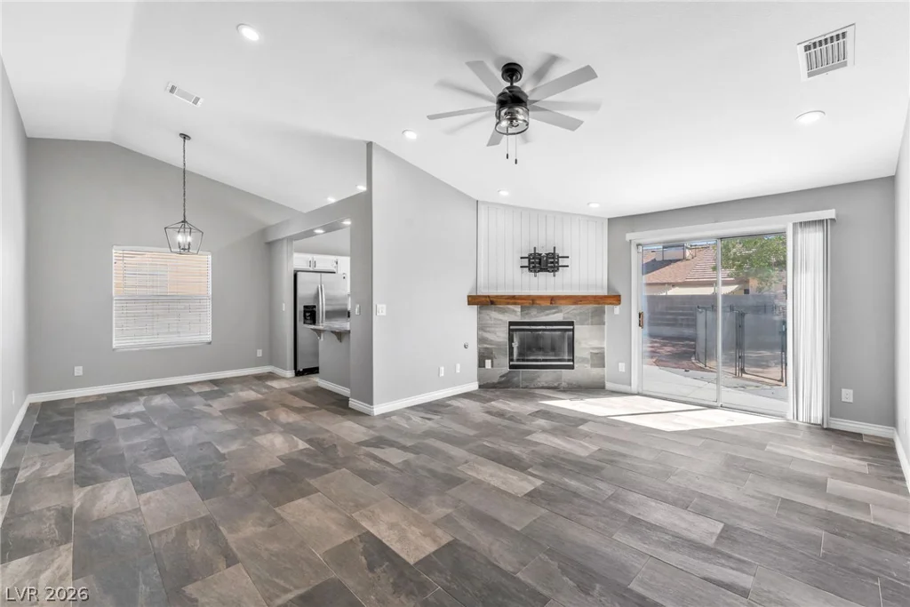 5308 Dana Springs, Las Vegas, NV 89130