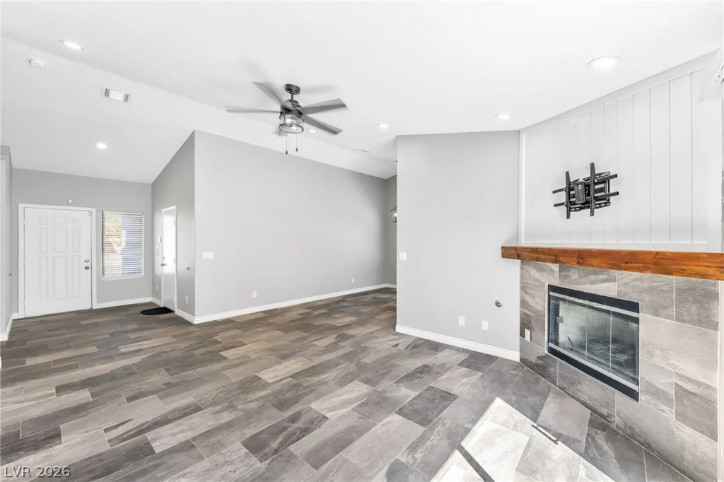 5308 Dana Springs, Las Vegas, NV 89130