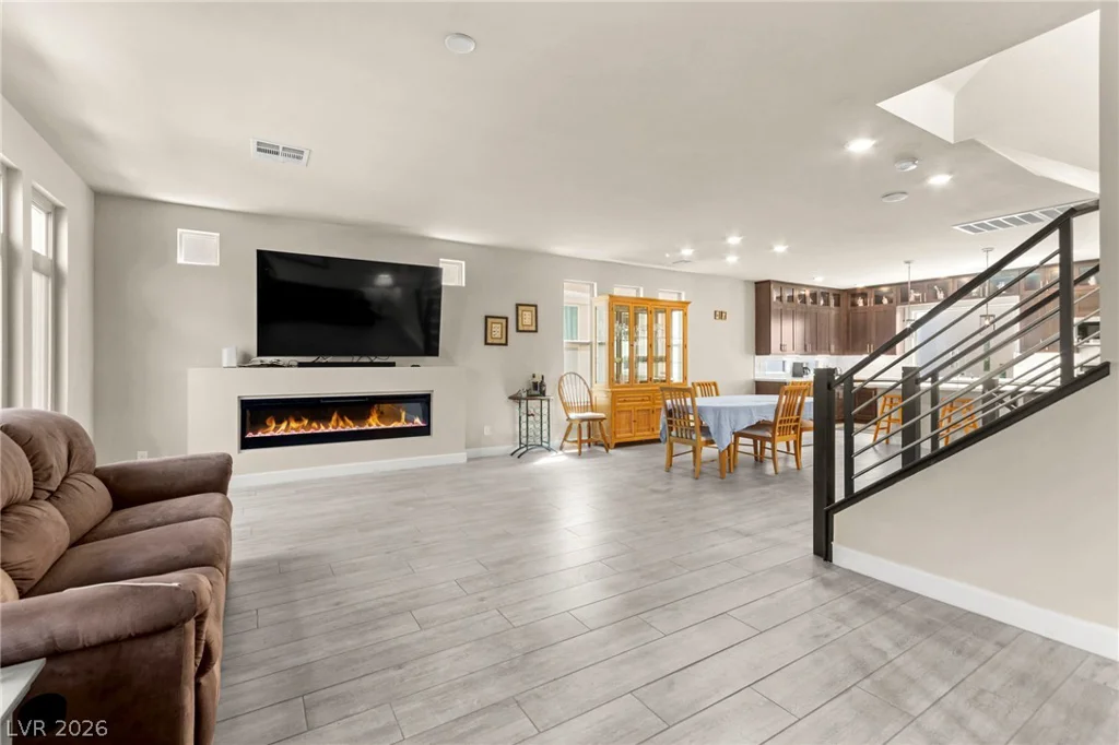 8145 Caldera Creek, Las Vegas, NV 89113