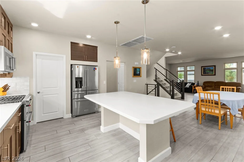 8145 Caldera Creek, Las Vegas, NV 89113