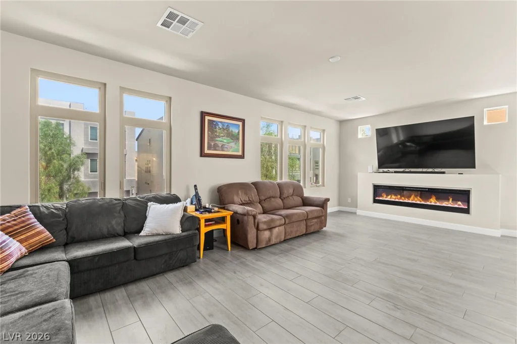 8145 Caldera Creek, Las Vegas, NV 89113