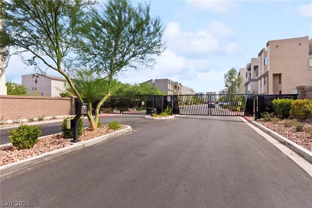 8145 Caldera Creek, Las Vegas, NV 89113