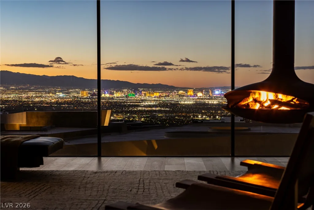 11 Chisel Crest, Henderson, NV 89012