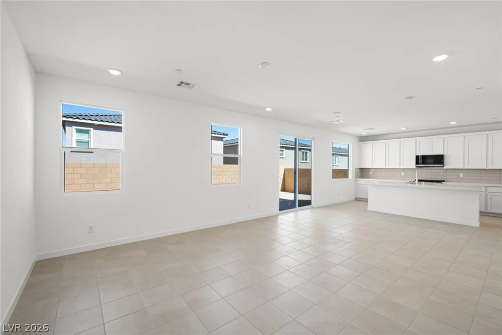 10764 Birch Meadows, Las Vegas, NV 89166