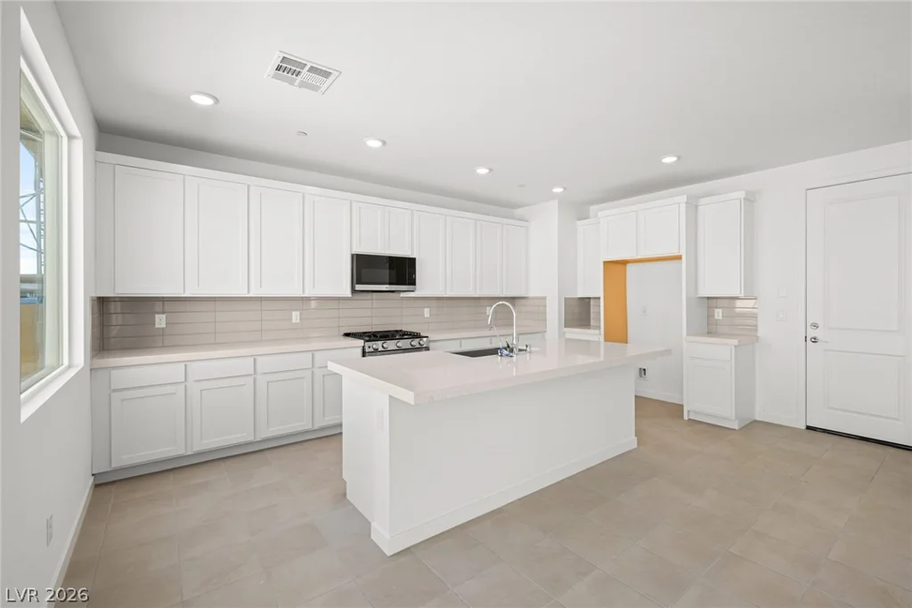 10764 Birch Meadows, Las Vegas, NV 89166