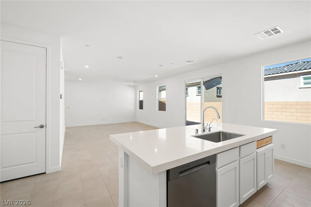 10764 Birch Meadows, Las Vegas, NV 89166