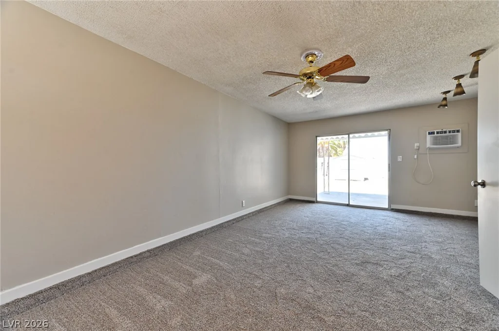 4610 Pioneer, Las Vegas, NV 89102