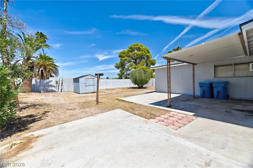 4610 Pioneer, Las Vegas, NV 89102