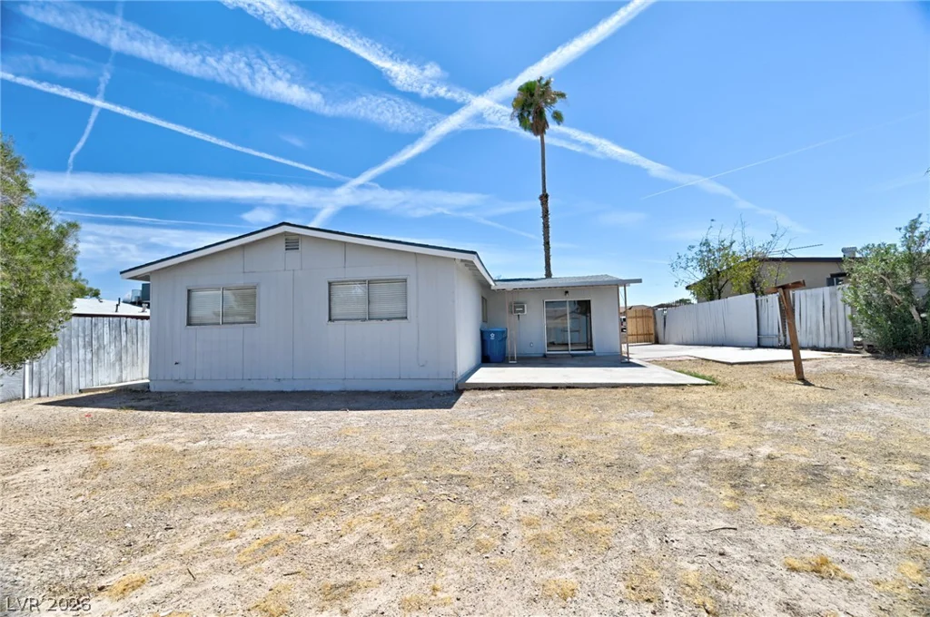 4610 Pioneer, Las Vegas, NV 89102