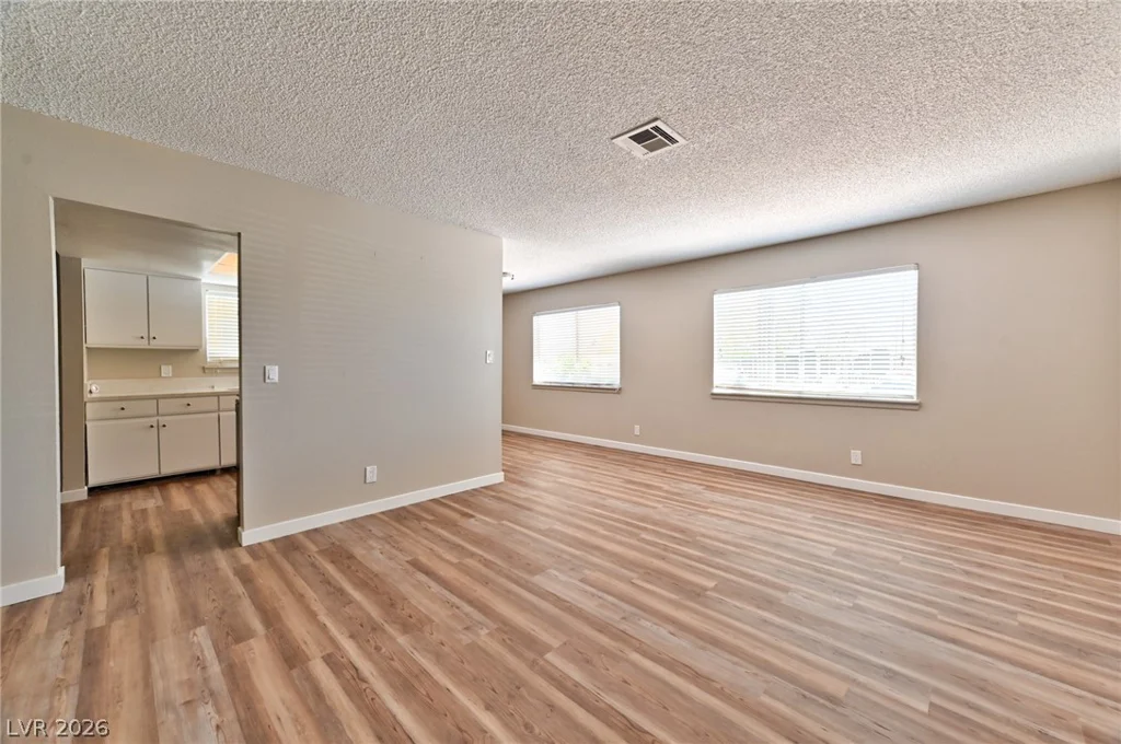 4610 Pioneer, Las Vegas, NV 89102