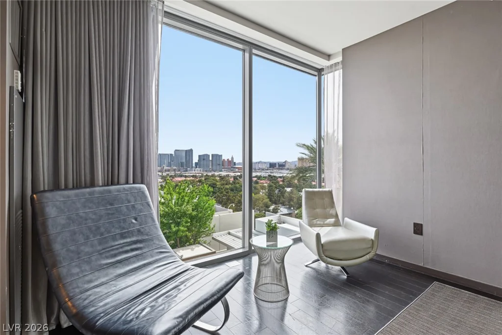 4381 Flamingo, Las Vegas, NV 89103