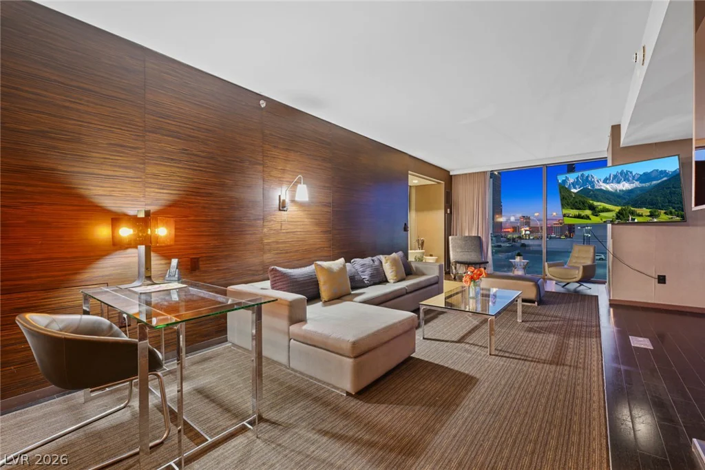 4381 Flamingo, Las Vegas, NV 89103