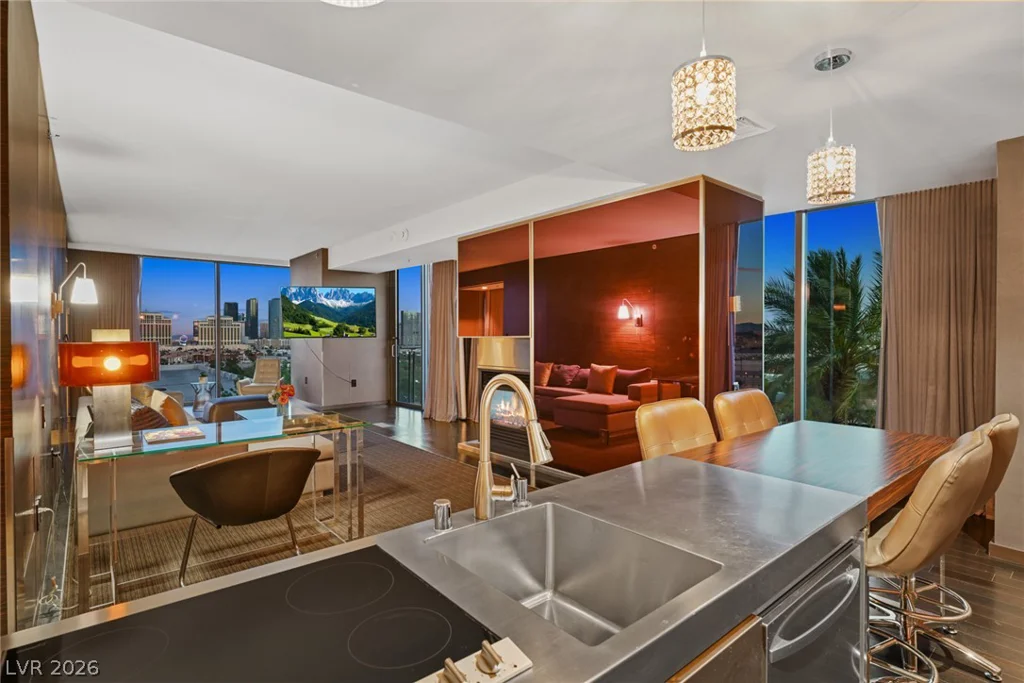 4381 Flamingo, Las Vegas, NV 89103