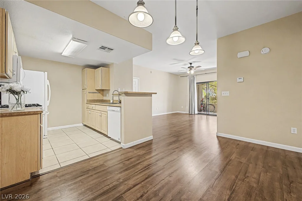 8250 Grand Canyon, Las Vegas, NV 89166