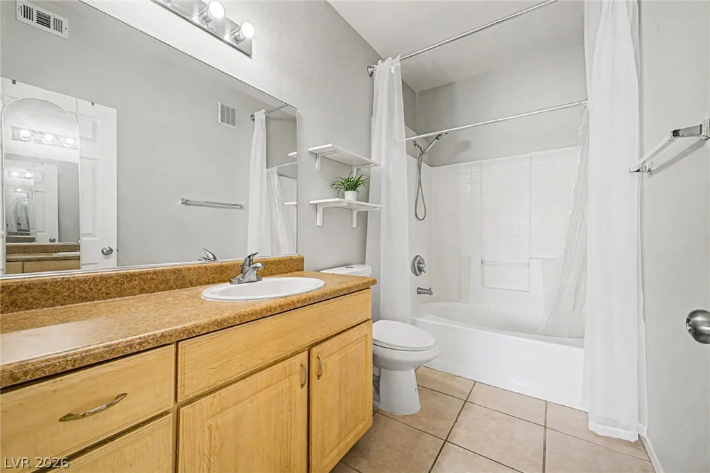 8250 Grand Canyon, Las Vegas, NV 89166
