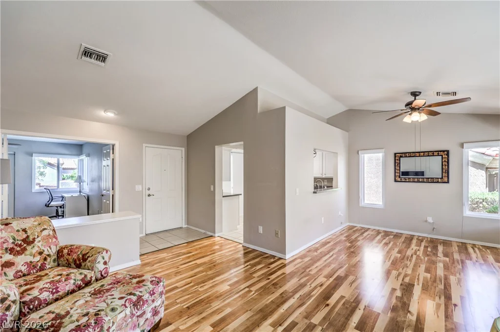 2764 Desert Crystal, Las Vegas, NV 89134