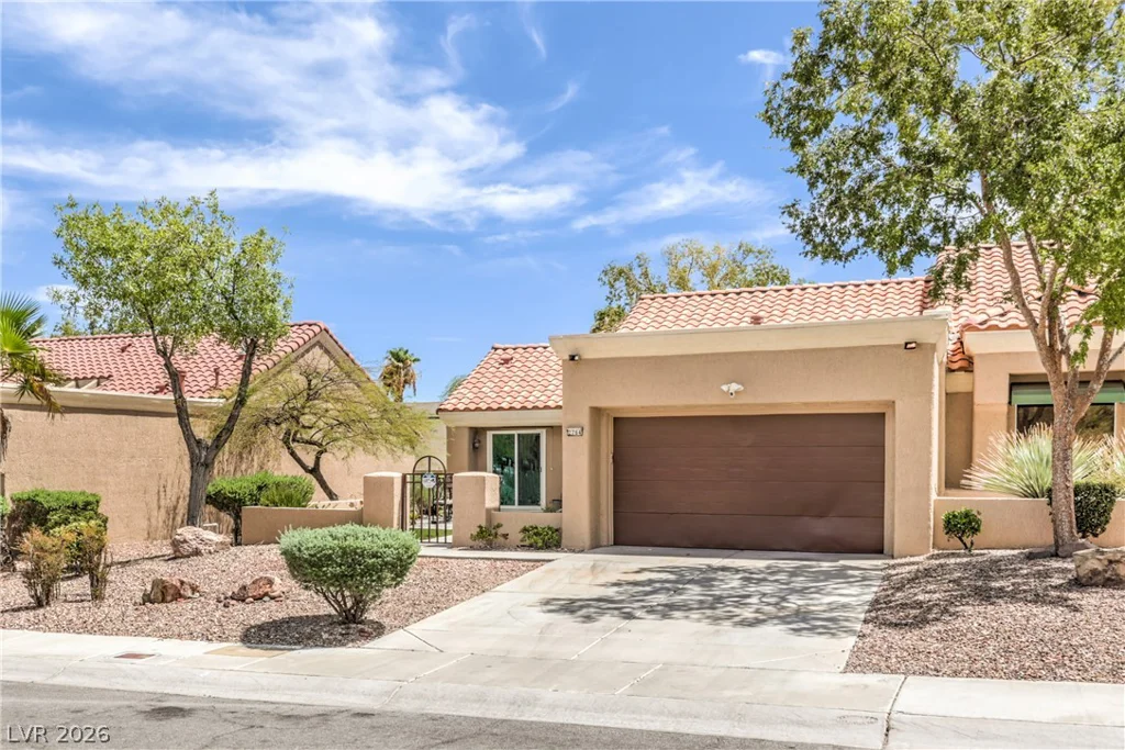 2764 Desert Crystal, Las Vegas, NV 89134