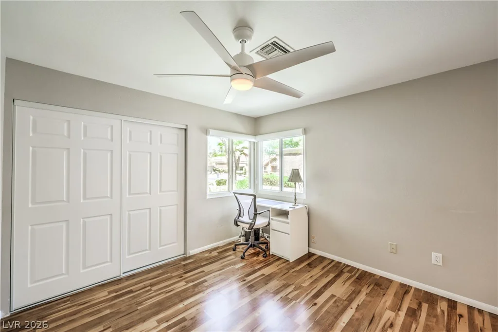 2764 Desert Crystal, Las Vegas, NV 89134