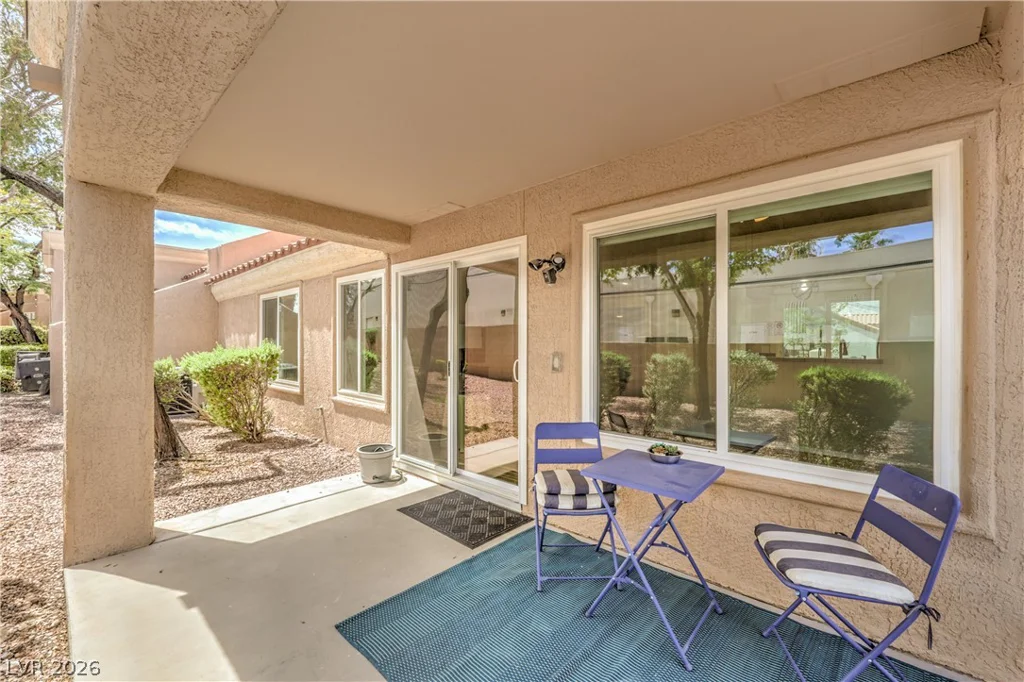 2764 Desert Crystal, Las Vegas, NV 89134