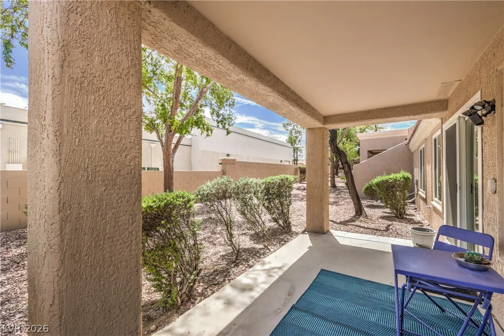2764 Desert Crystal, Las Vegas, NV 89134